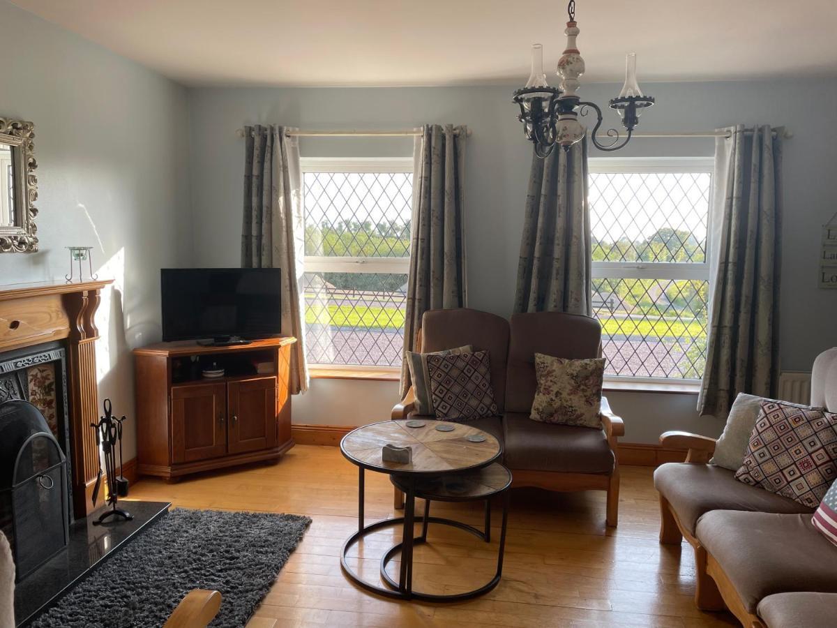 Rose Cottage Dunrine エクステリア 写真